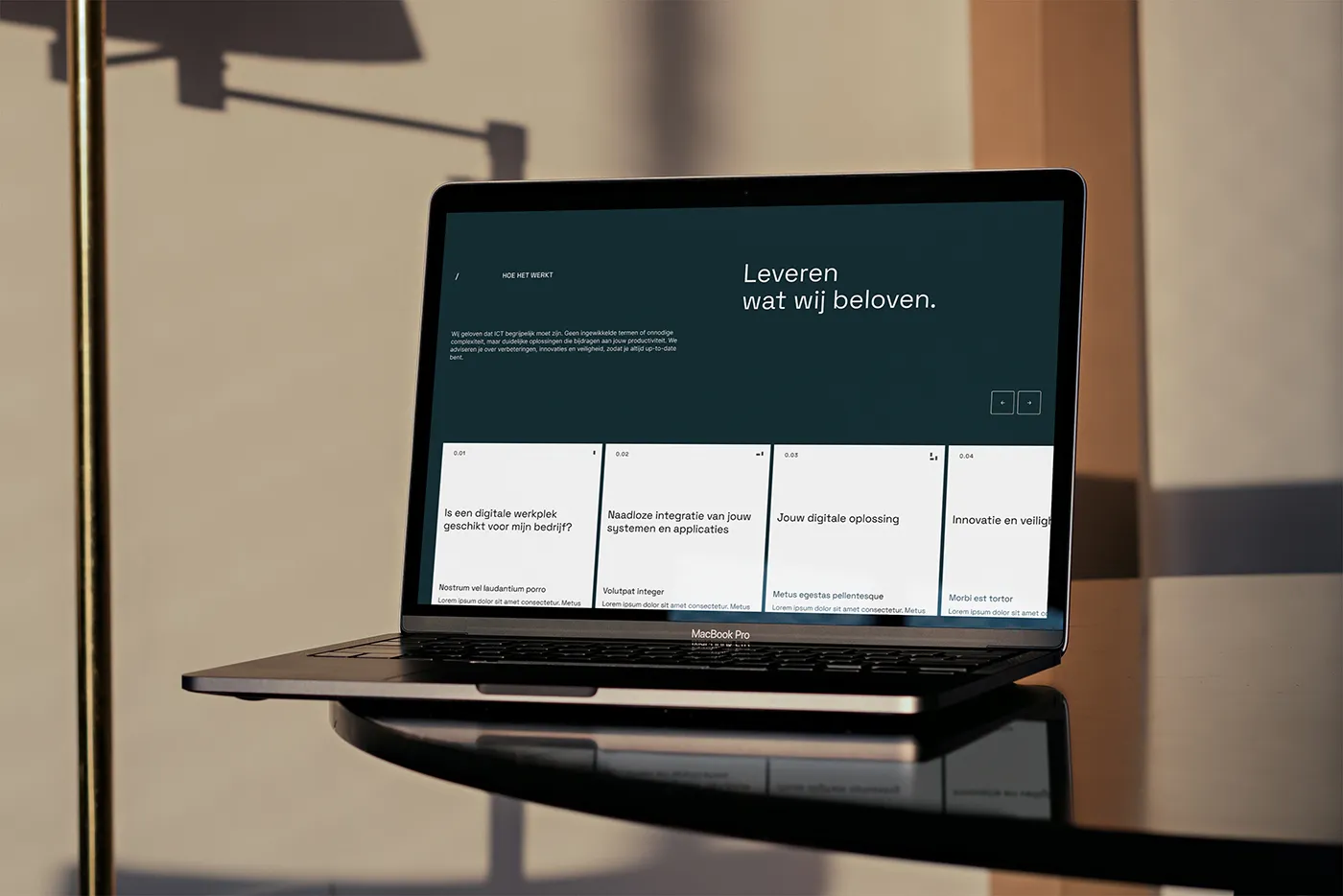 Webdesign m4dapplications testimonials section - design by SocialTrustLabs