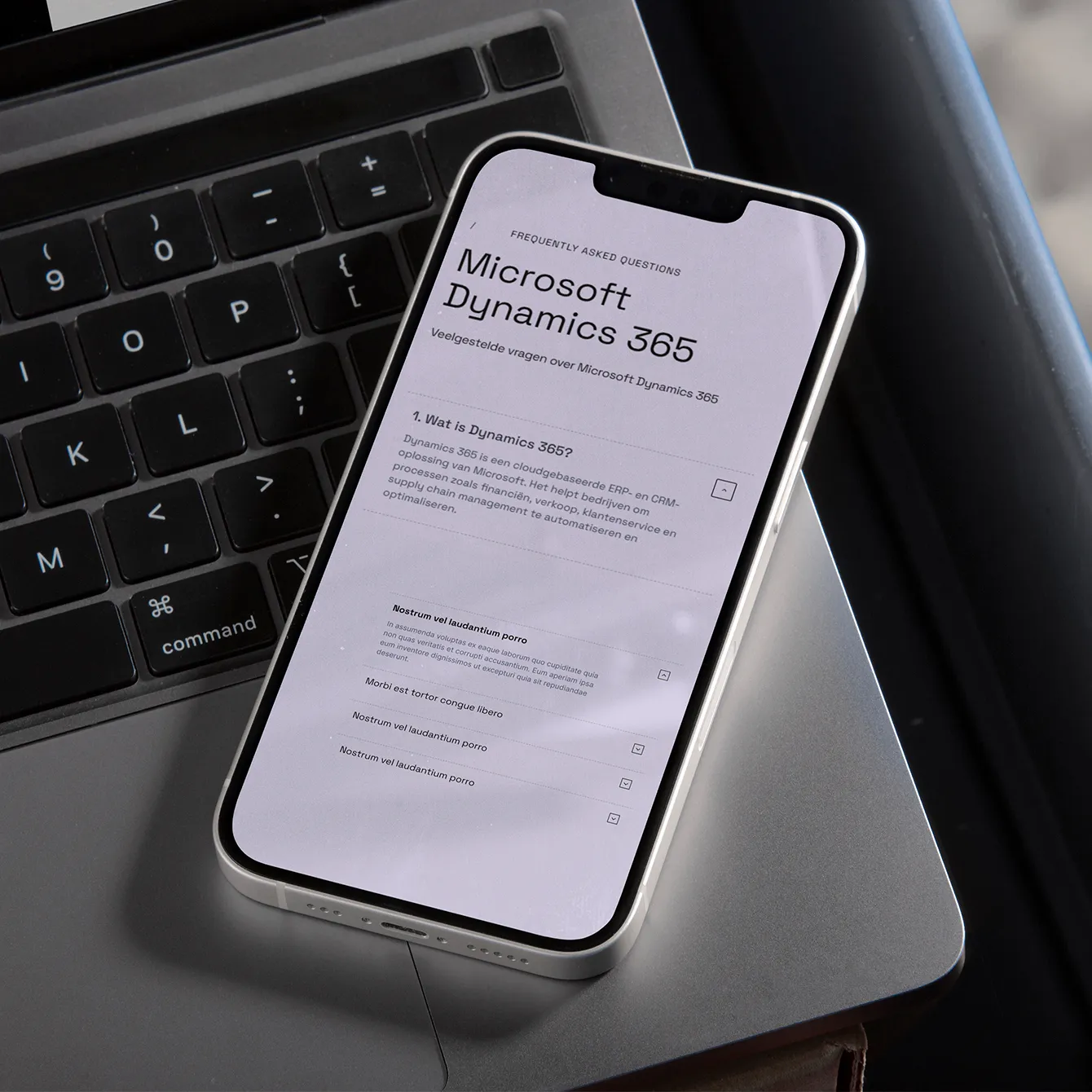 Responsive m4dapplications faq section - design by SocialTrustLabs